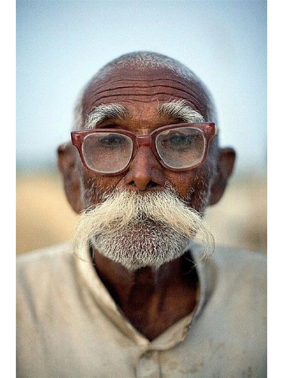 今天来分享一下画胡子老头头的灵感和素材吧!