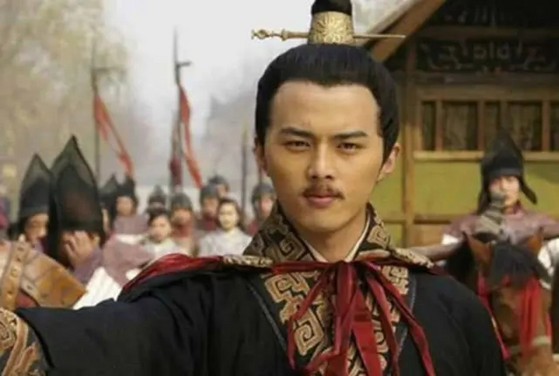 卫青的父亲是郑季,是平阳县的一个小官,他在平阳侯曹寿家当差时,与