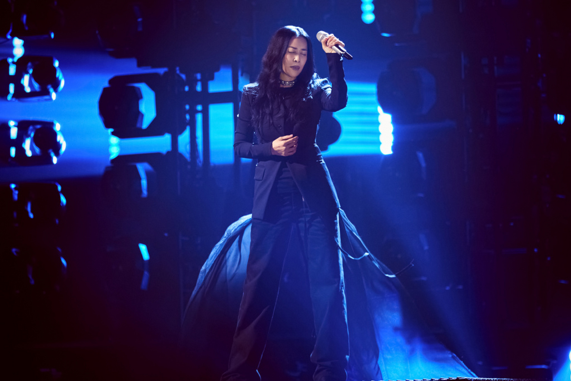 那英唱《掉了》全程开大,近日声生不息宝岛季,那英深情演唱好友张惠妹