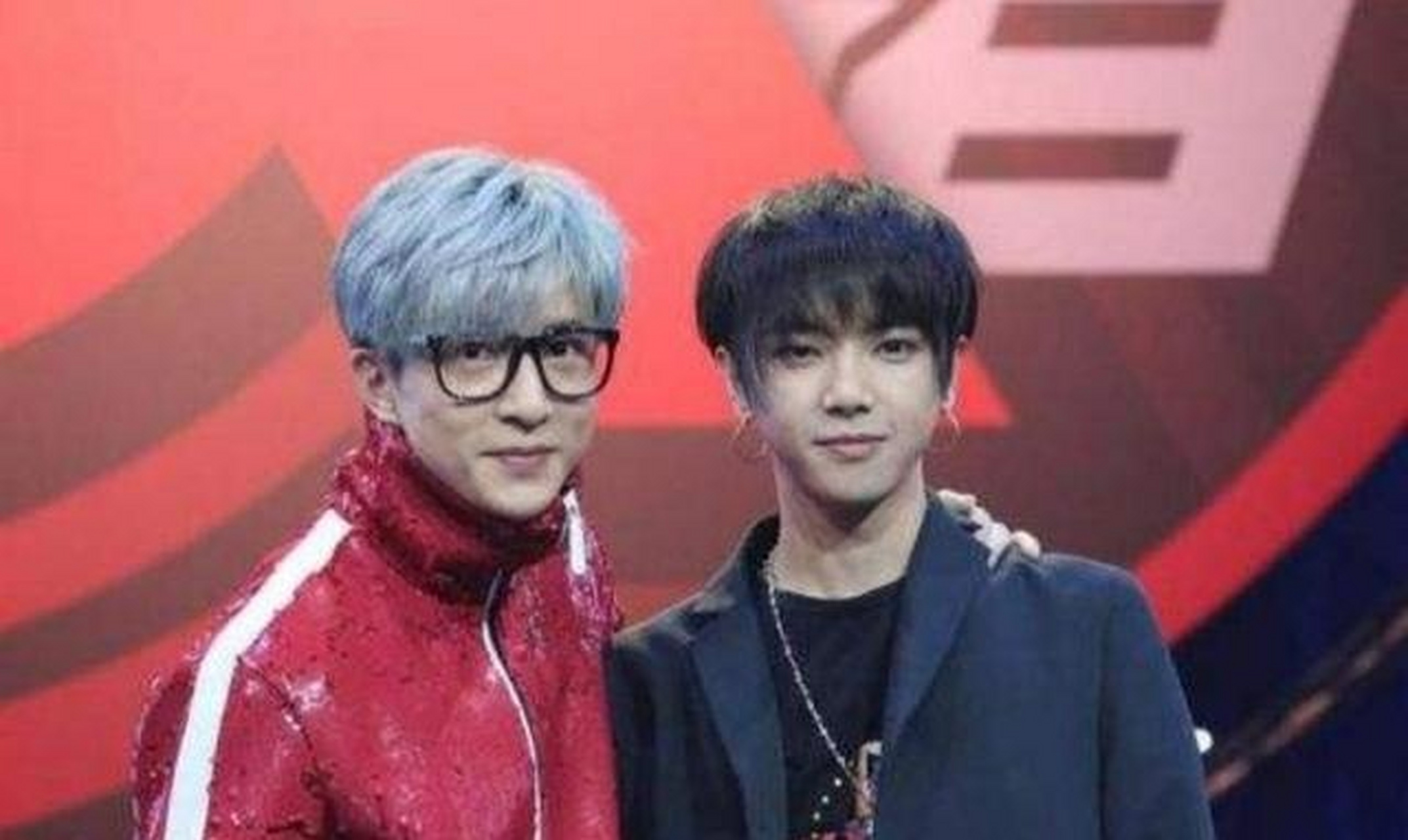 薛之谦和华晨宇都是我们喜欢的华语男星.