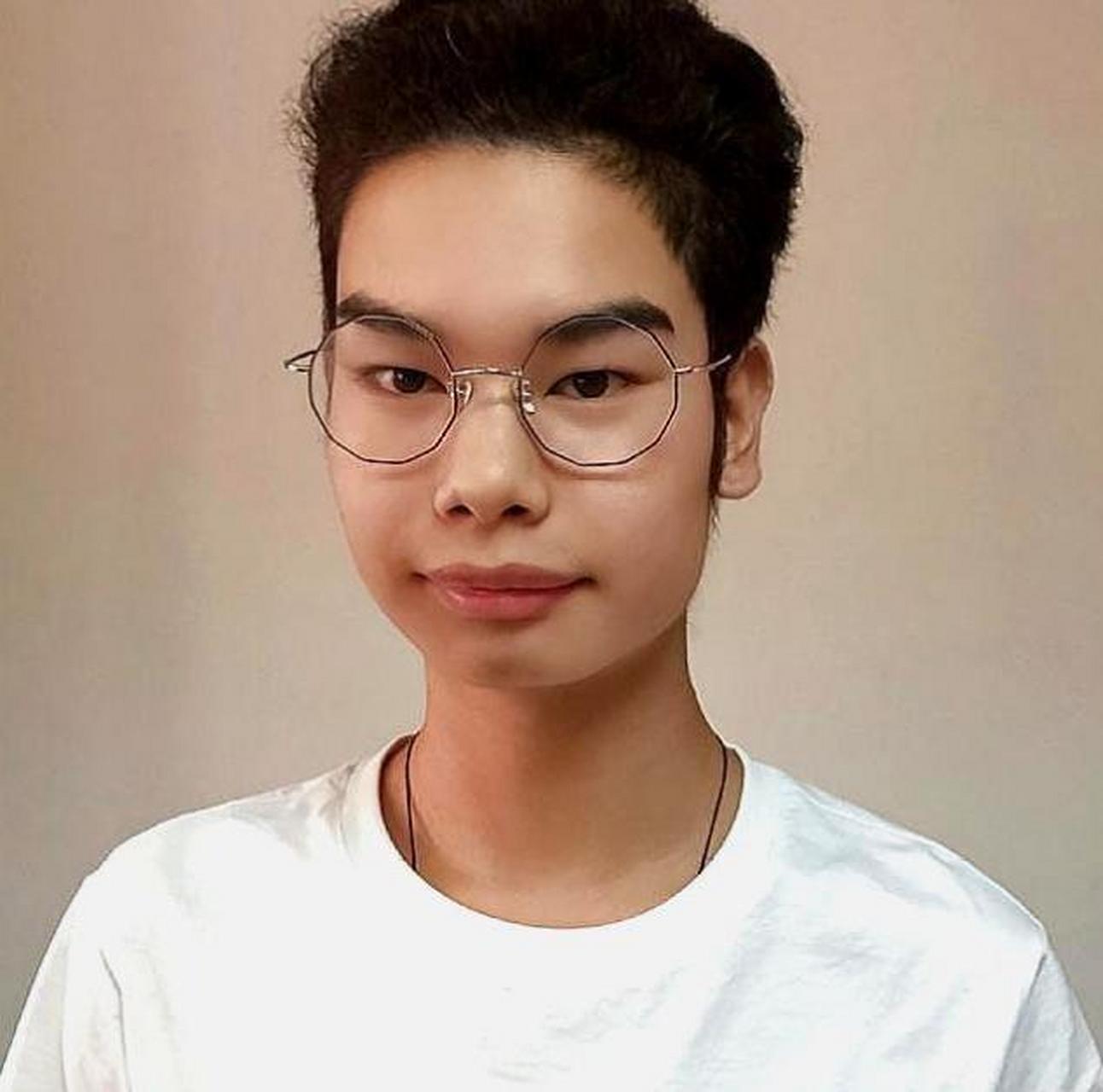 浓眉发际线网红小吴,将自己包装得像明星,如今的下场让人不意外 如今