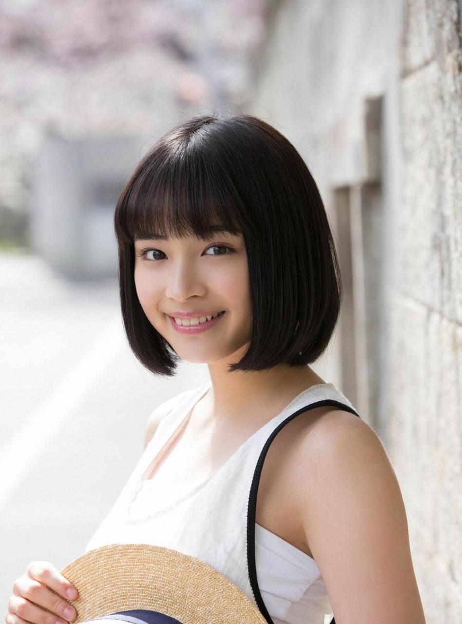 清纯可爱的日本女孩广濑铃 #娱乐最前沿