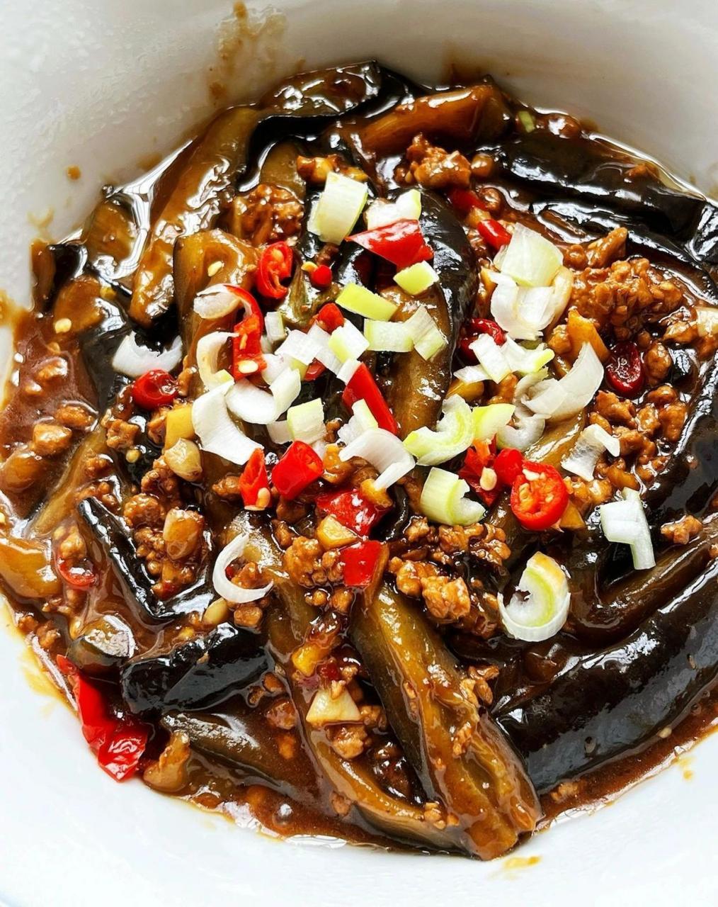 米饭杀手之肉末茄子的家常做法酱香浓郁,咸鲜入味的肉末茄子一定要试