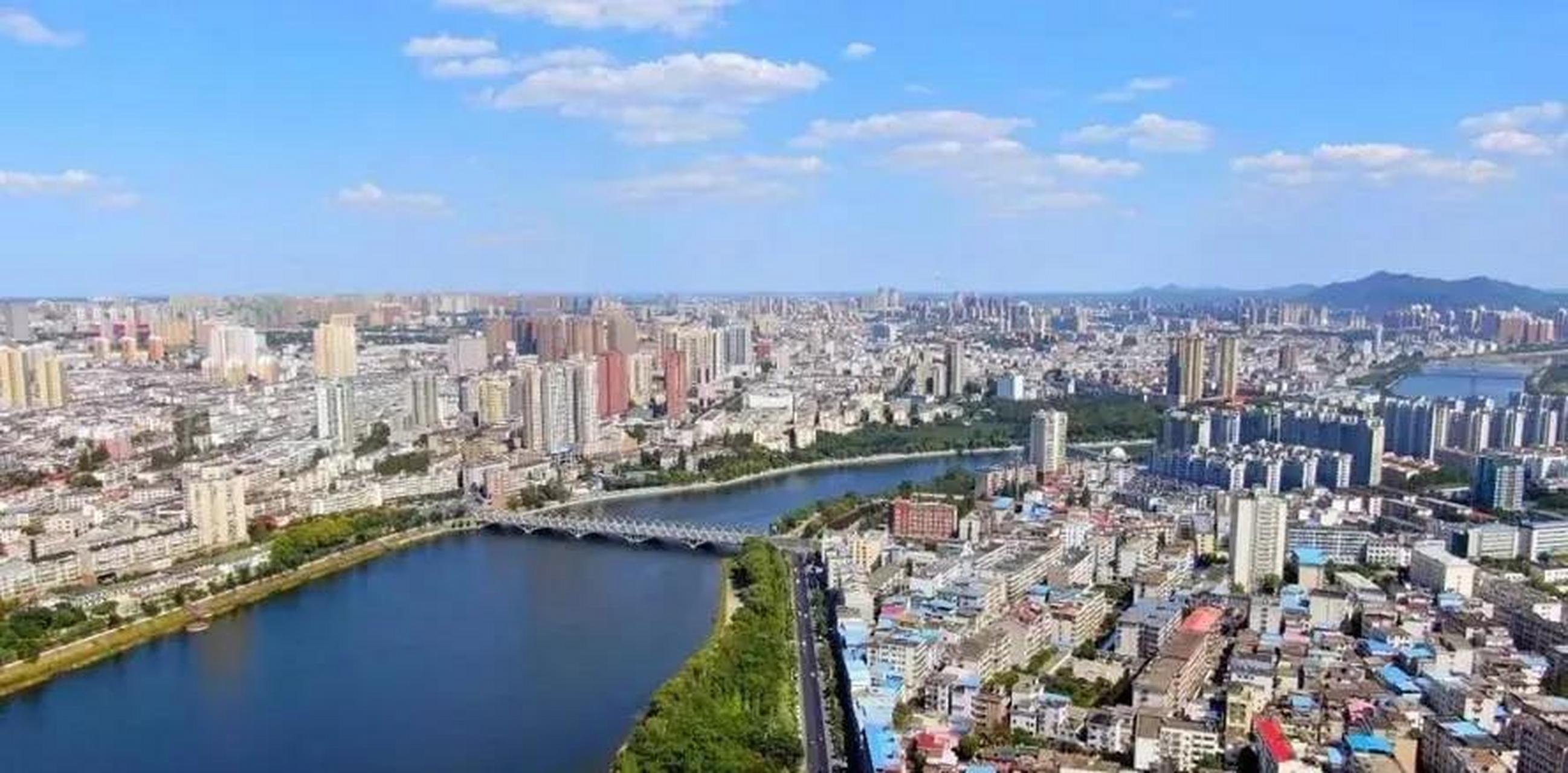 78亿元,信阳市gdp为508.56亿元,两市相差52.