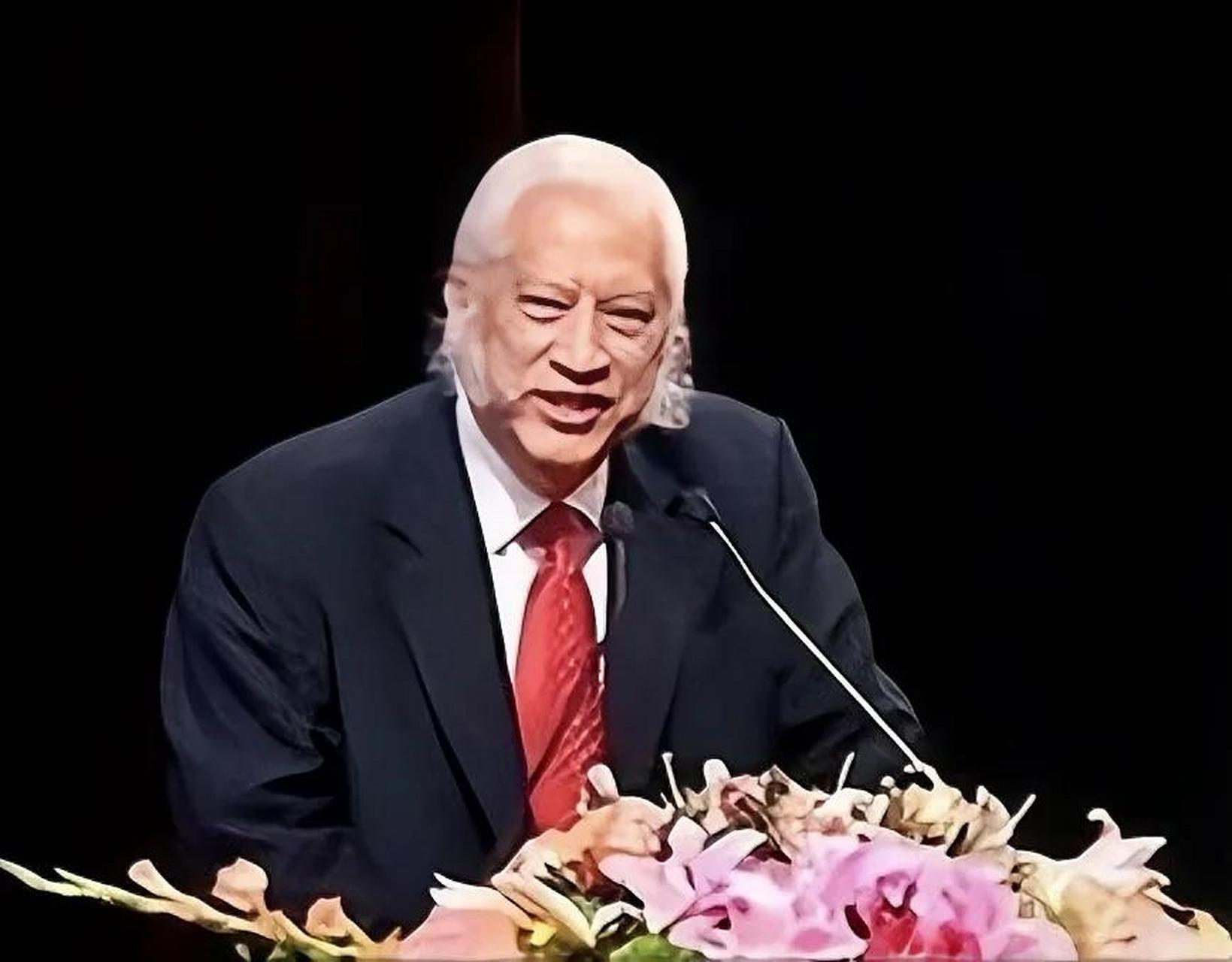 印尼富商熊德龙,虽然他的血统并非中国,但他的心却100%属于中国.