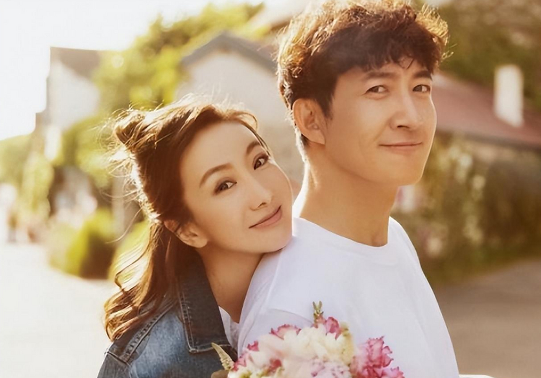 最后,高思收拾好丈夫的行李,直接"6767一脚踹出