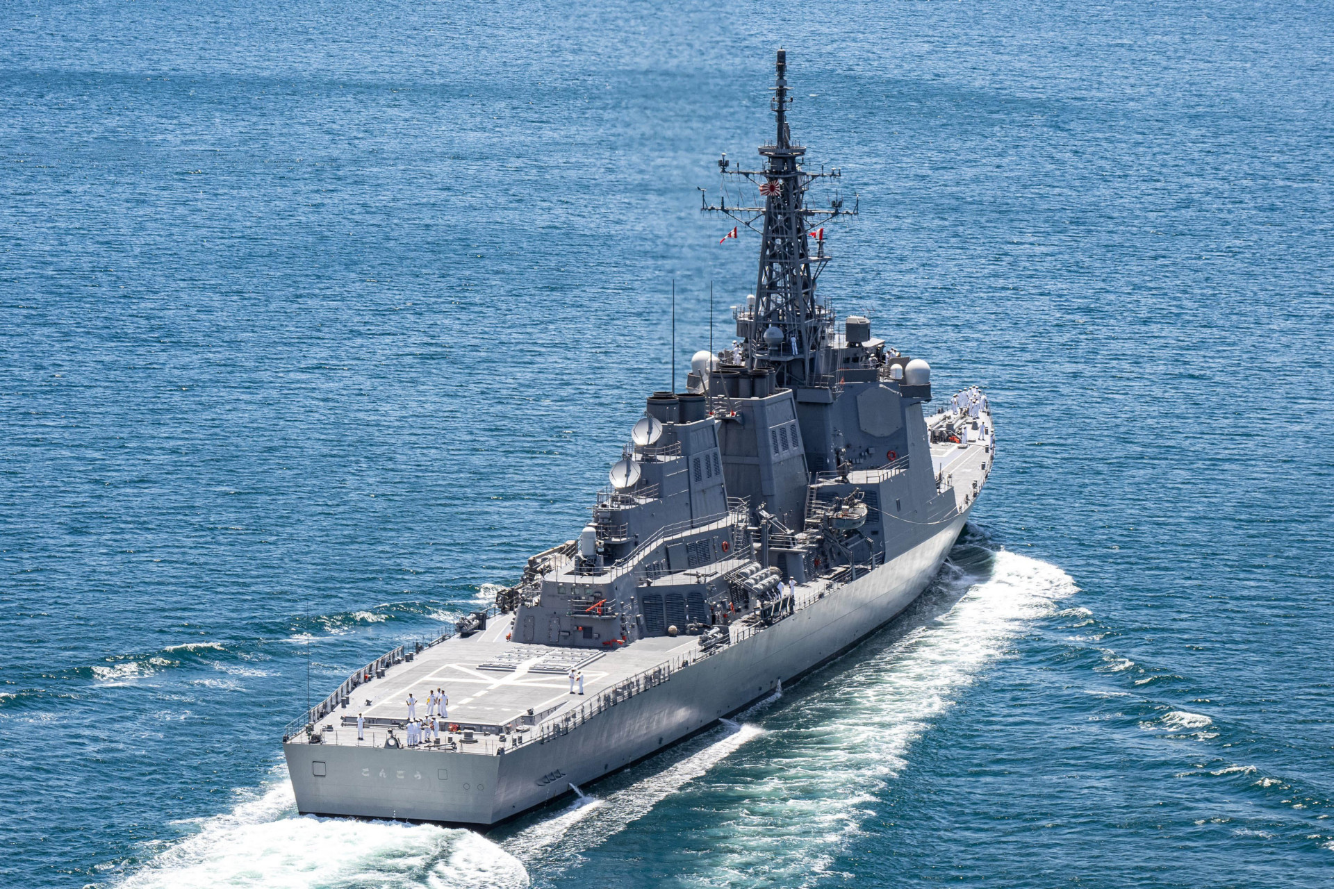 日本海上自卫队装备的金刚号宙斯盾导弹驱逐舰的新图,这艘军舰是金刚