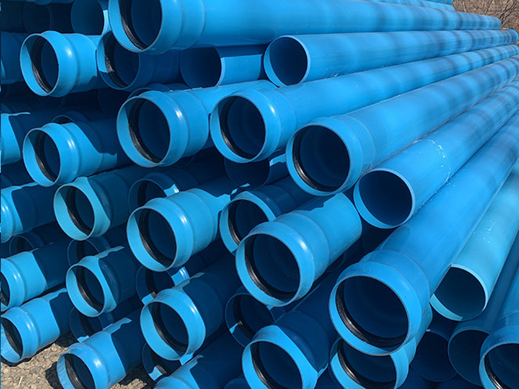 启迈pvc给水管# pvc给水管的特点: pvc给水管道是一种使用聚氯乙烯