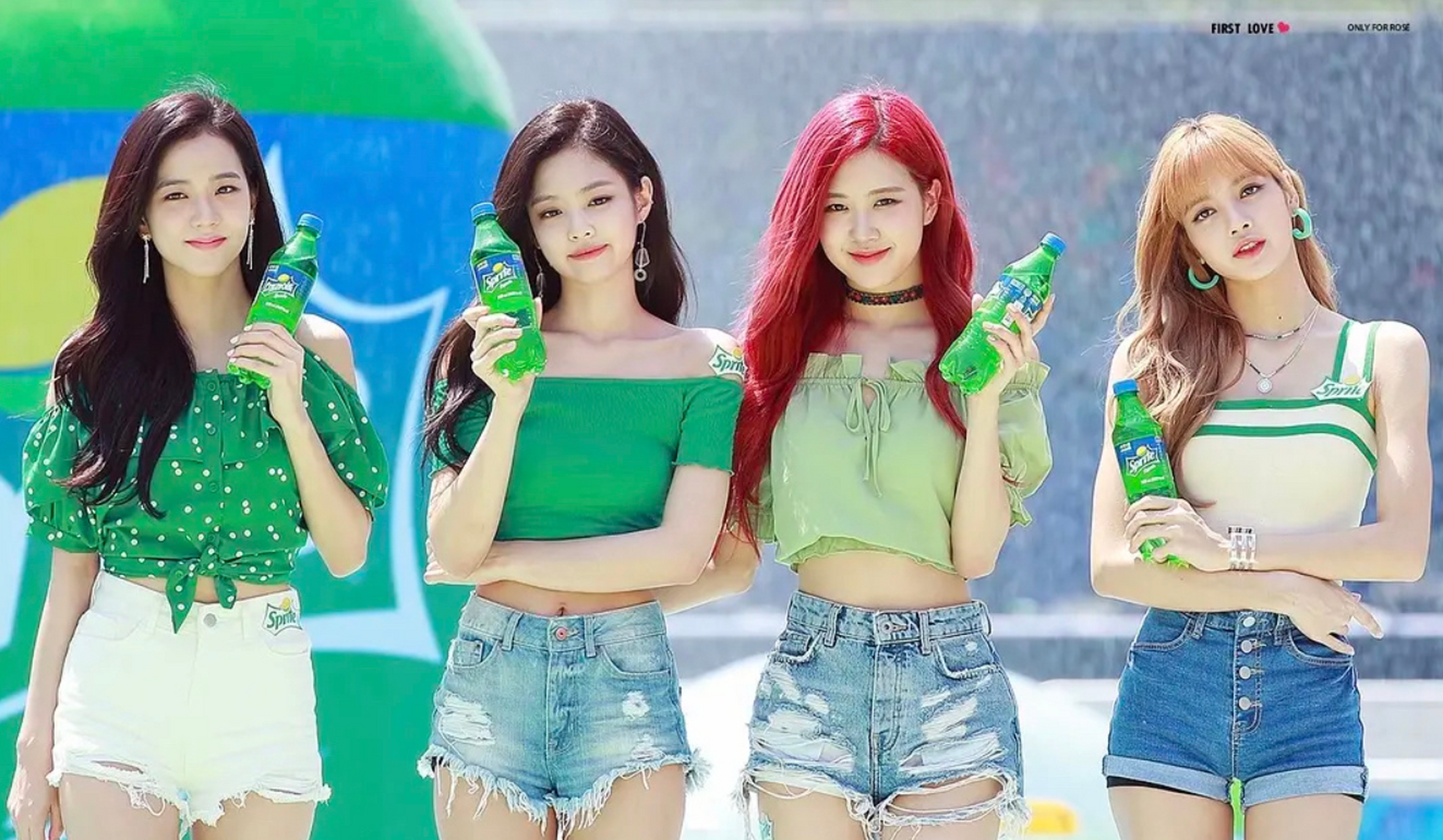 blackpink这场雪碧活动诞生了无数名场面,四个人都在颜值巅峰,现在有