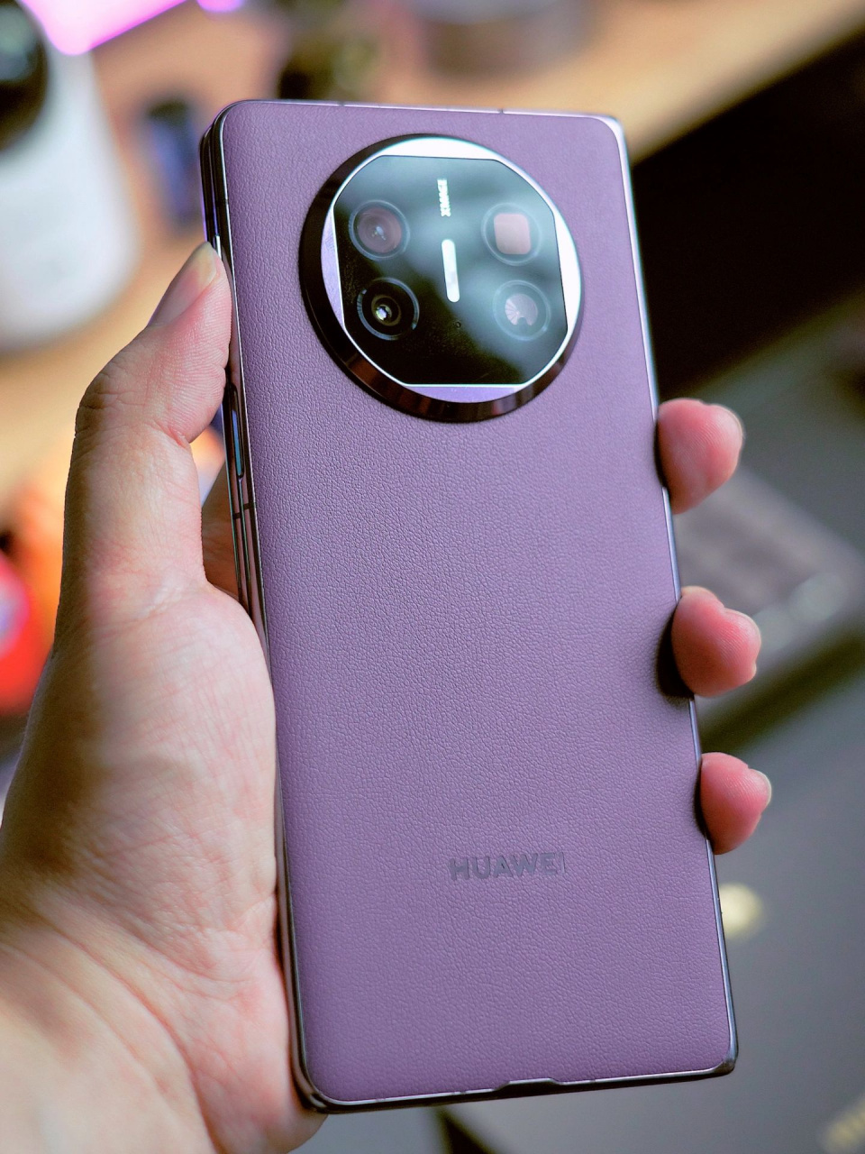 华为新款5g折叠屏手机来了!