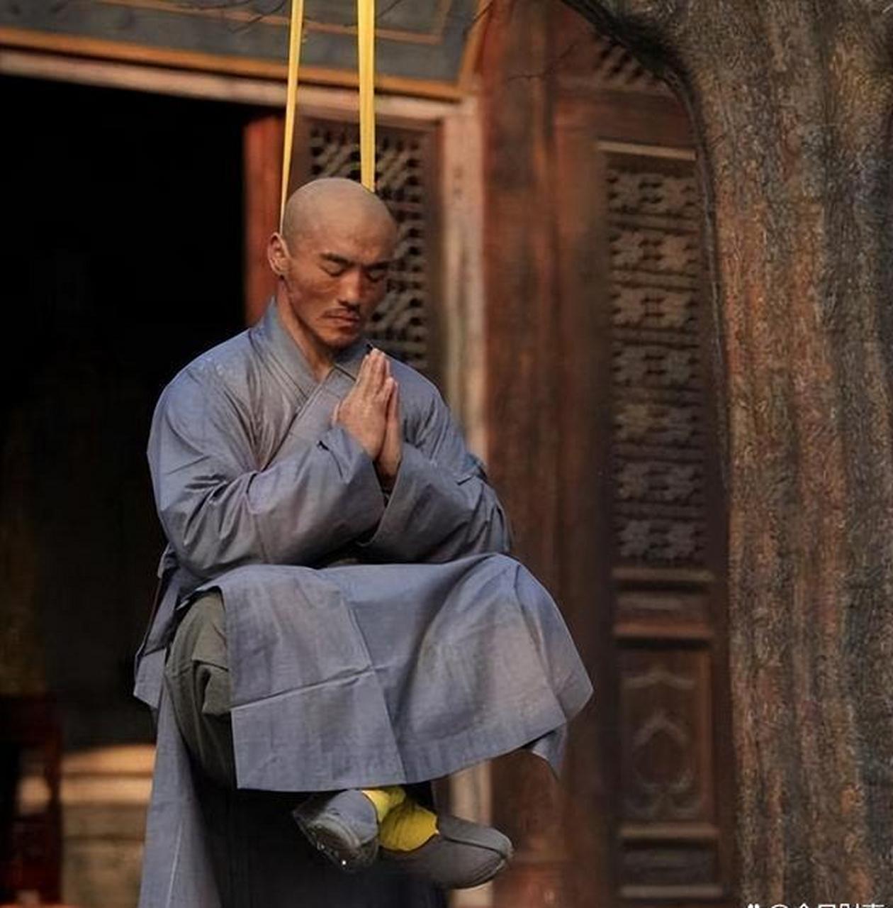 谁会成为87岁的少林高手海灯法师的追悼者呢?