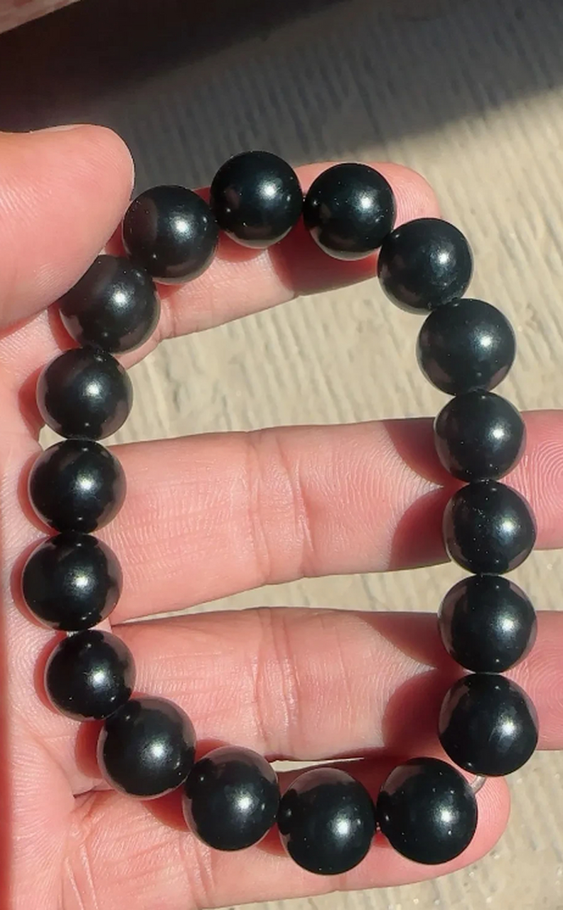 点击头像看直播##和田玉#黑青籽料卡12圆珠手串 墨玉一样的  够黑