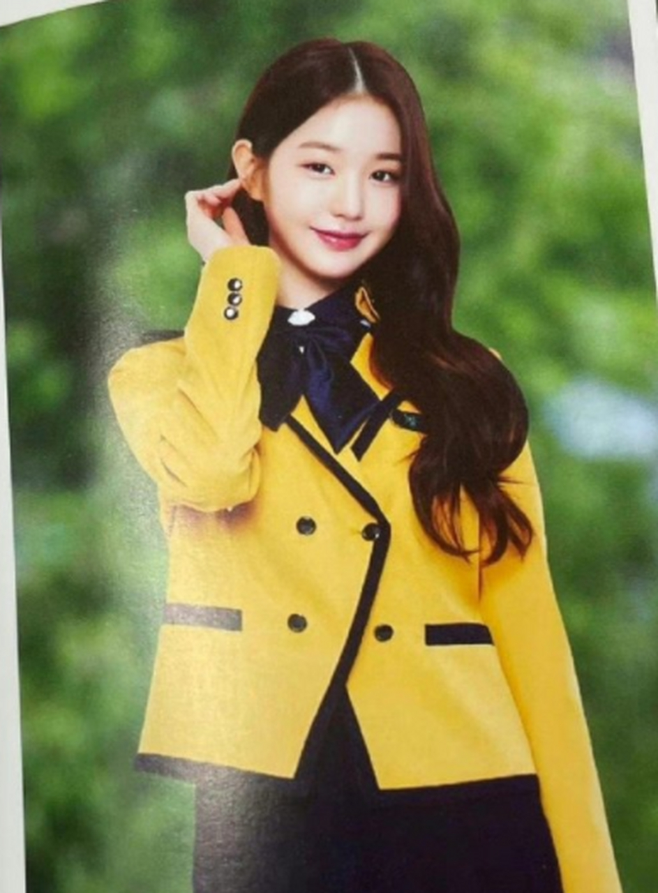 张元英首尔艺高的毕业照,可还行?