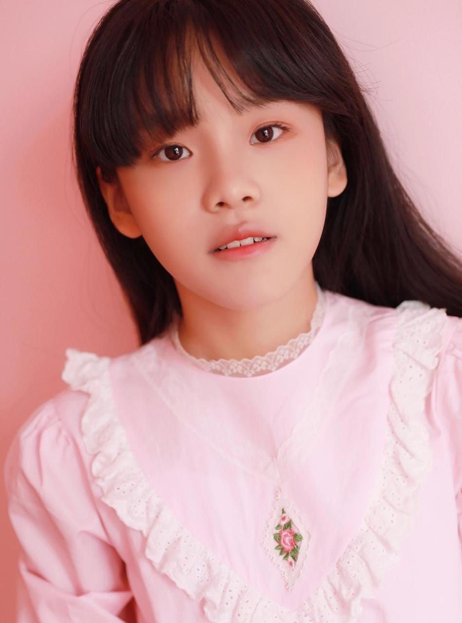 清纯可爱的13岁美少女 #娱乐最前沿