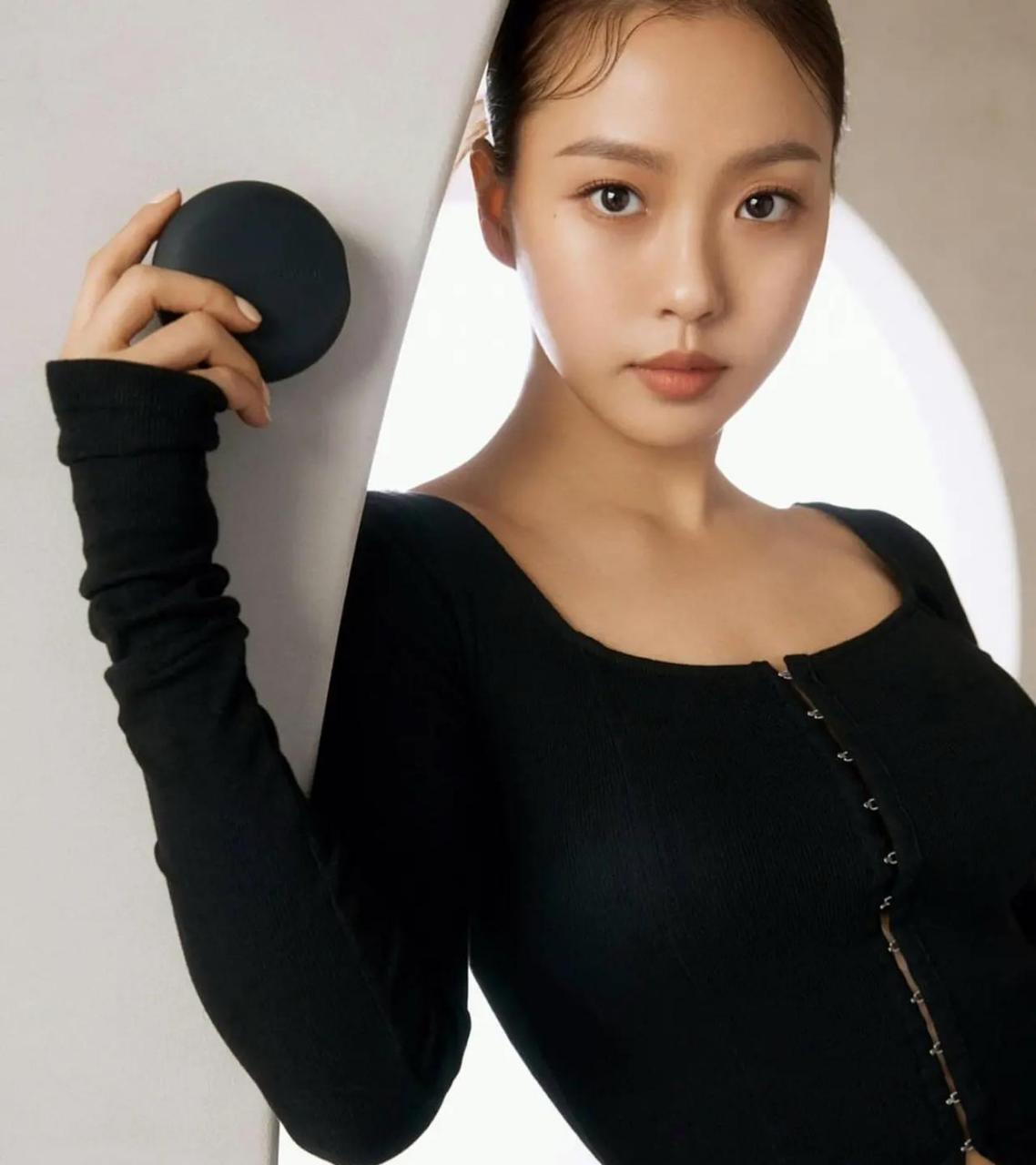 韩国美女高旻示(790727)为韩国化妆品jennyhouseclio品牌代言