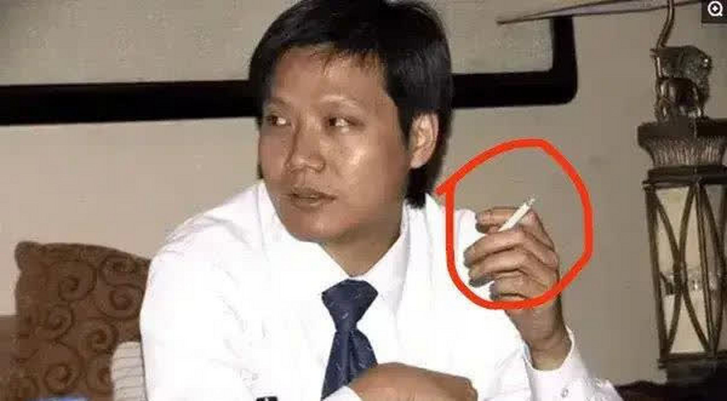 当年,雷军和马化腾没想到会这么爱抽烟.