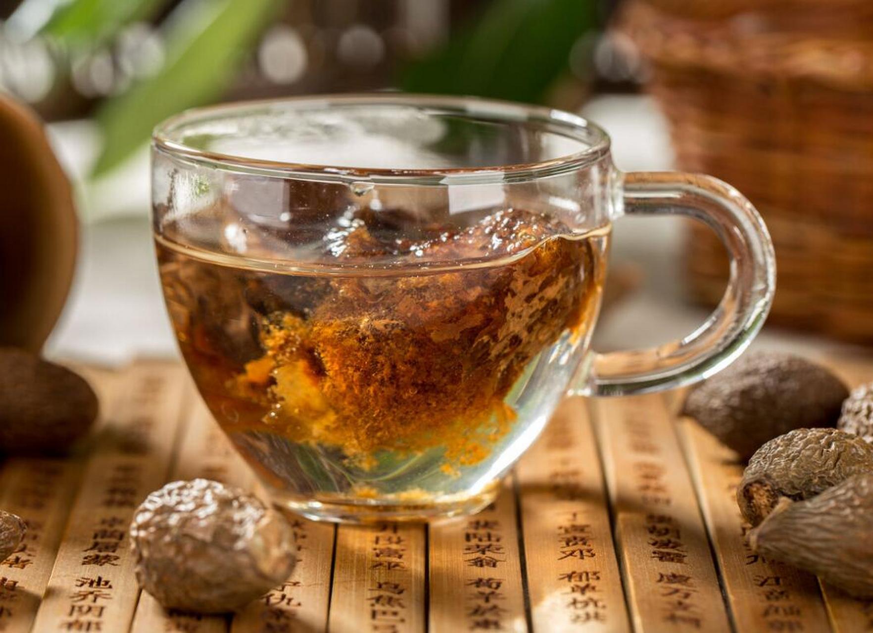 有痰咳不出,家中常备7种食物,缓解喉咙不适 1,胖大海——清咽润肺 可