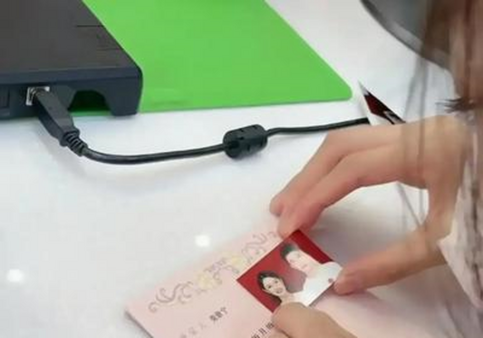 美女车模"网红"苏宁,真名栾淑宁,宣布结婚了,以前经常和斌少,三哥在一