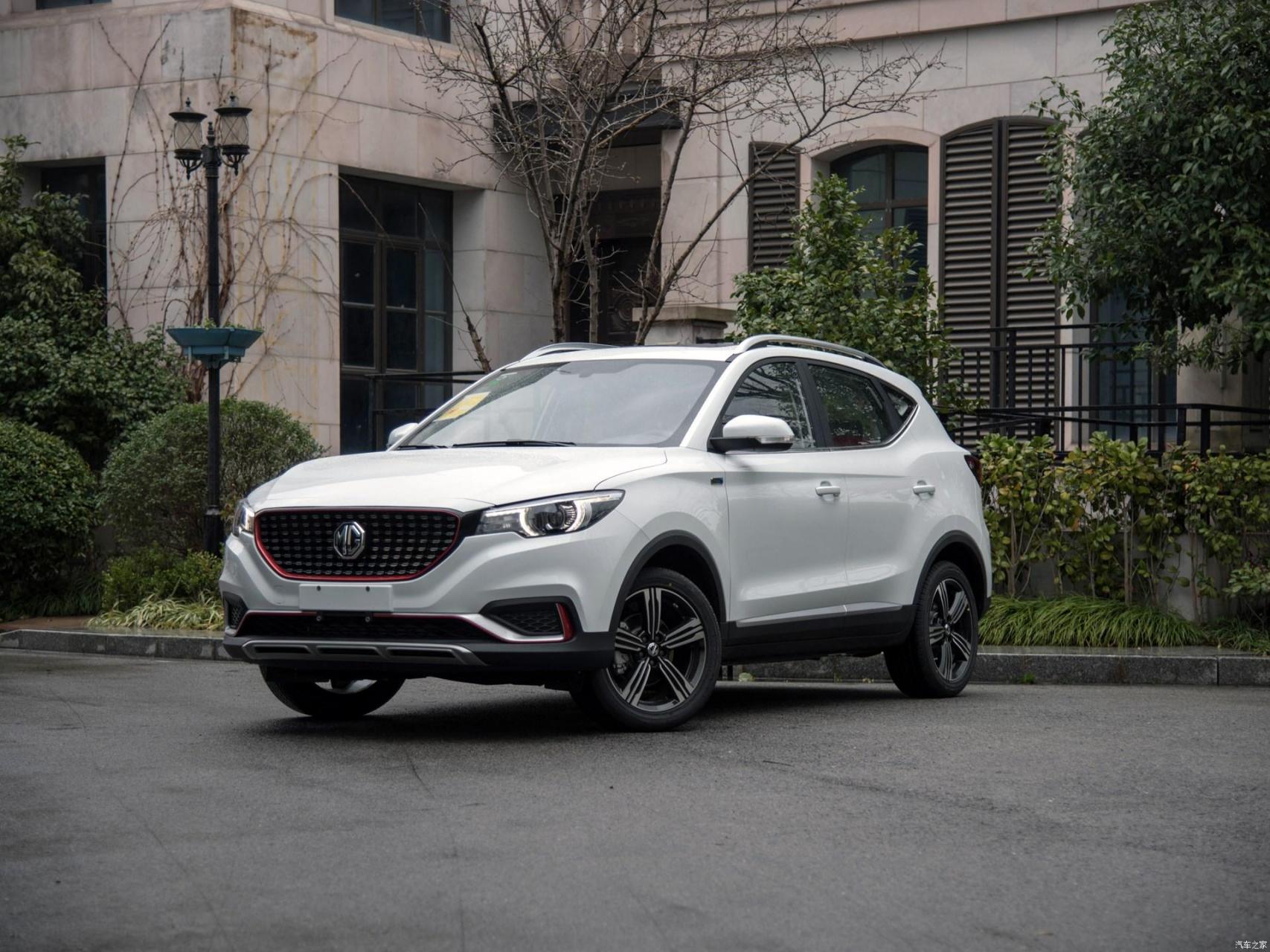 新款名爵zs的车身的侧面没有什么大的变化,继续采用很有肌肉感的风格