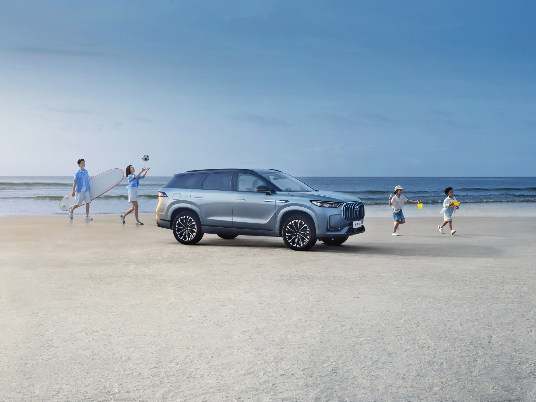 5月30日,奇瑞tiggo瑞虎9正式全球上市,共推出领先版,豪华版,尊贵版