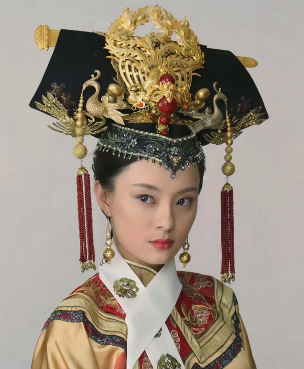 《甄嬛传》角色定妆照展示,各位娘娘长相独特 _ 扮演皇后,华妃和甄嬛