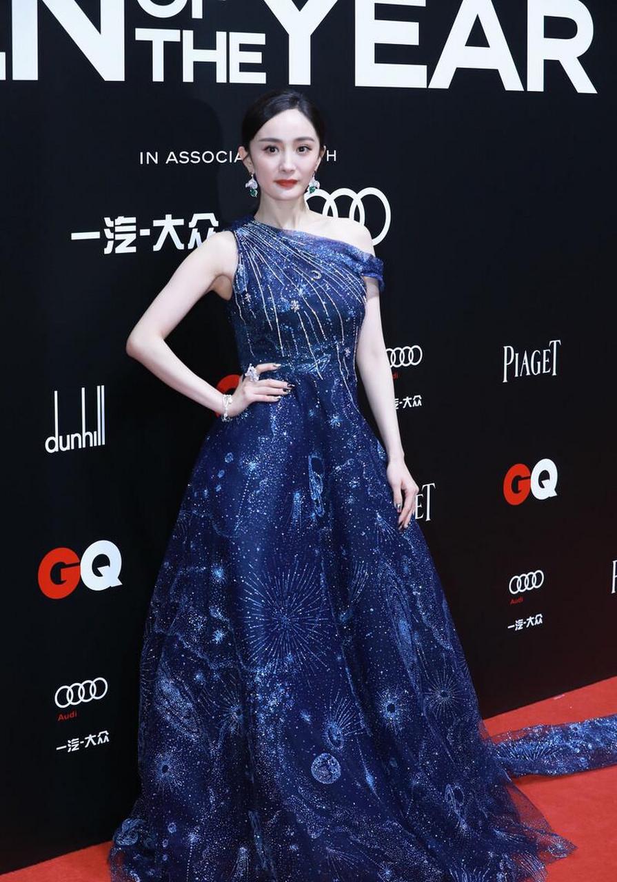 杨幂蓝色礼服,清雅,性感,迷人