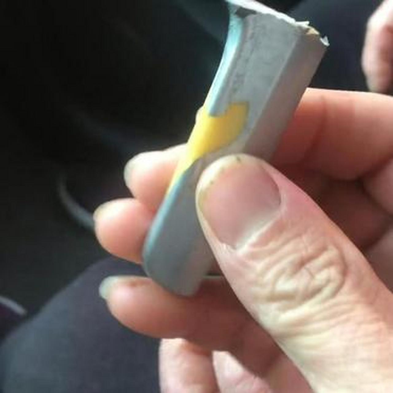 开老板车出来办事,不小心把这个弄断了,怎么办,会不会很贵?
