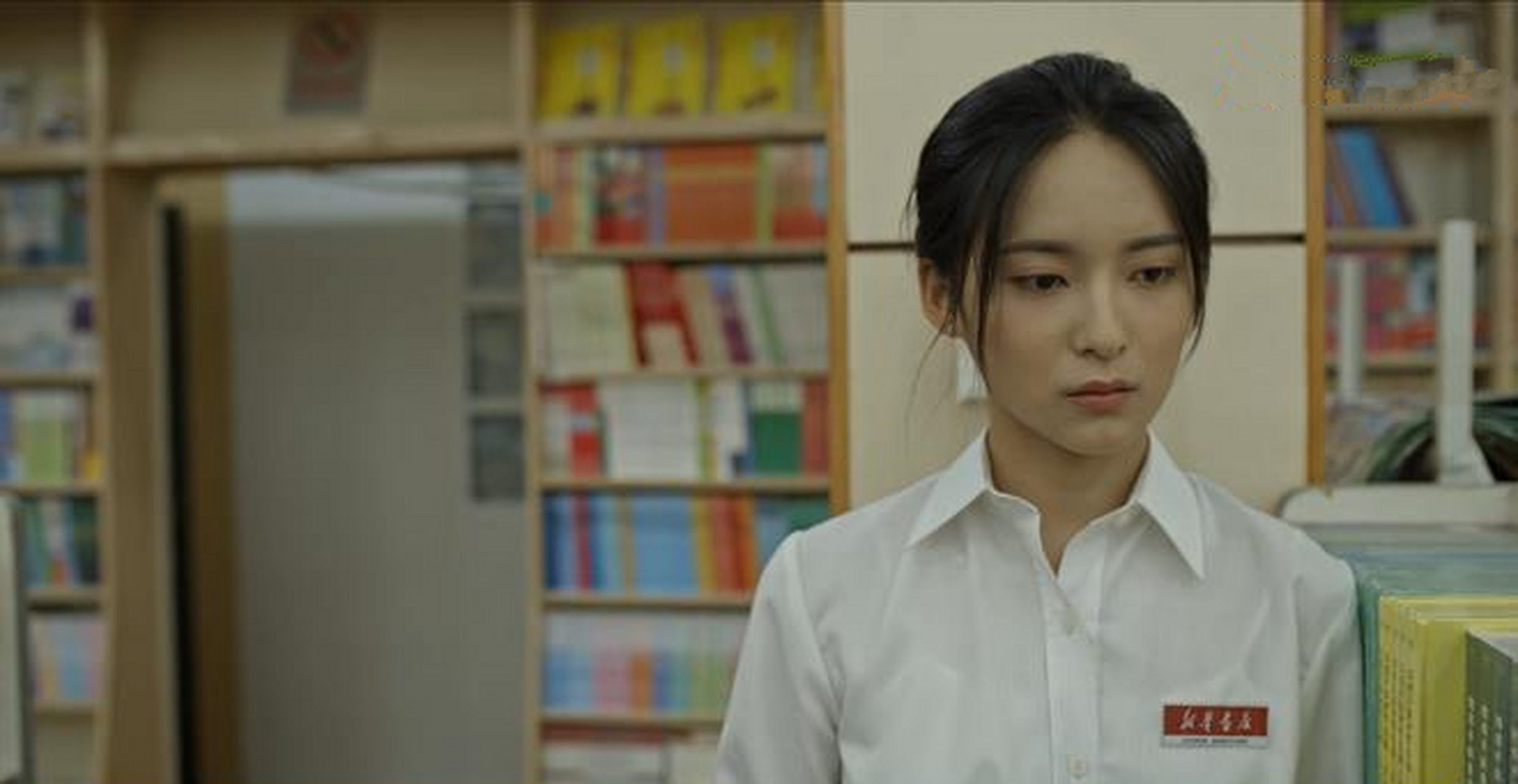 再看《乔家的儿女》才发现:陈主任屡次渣孙小茉是有不得已的苦衷的