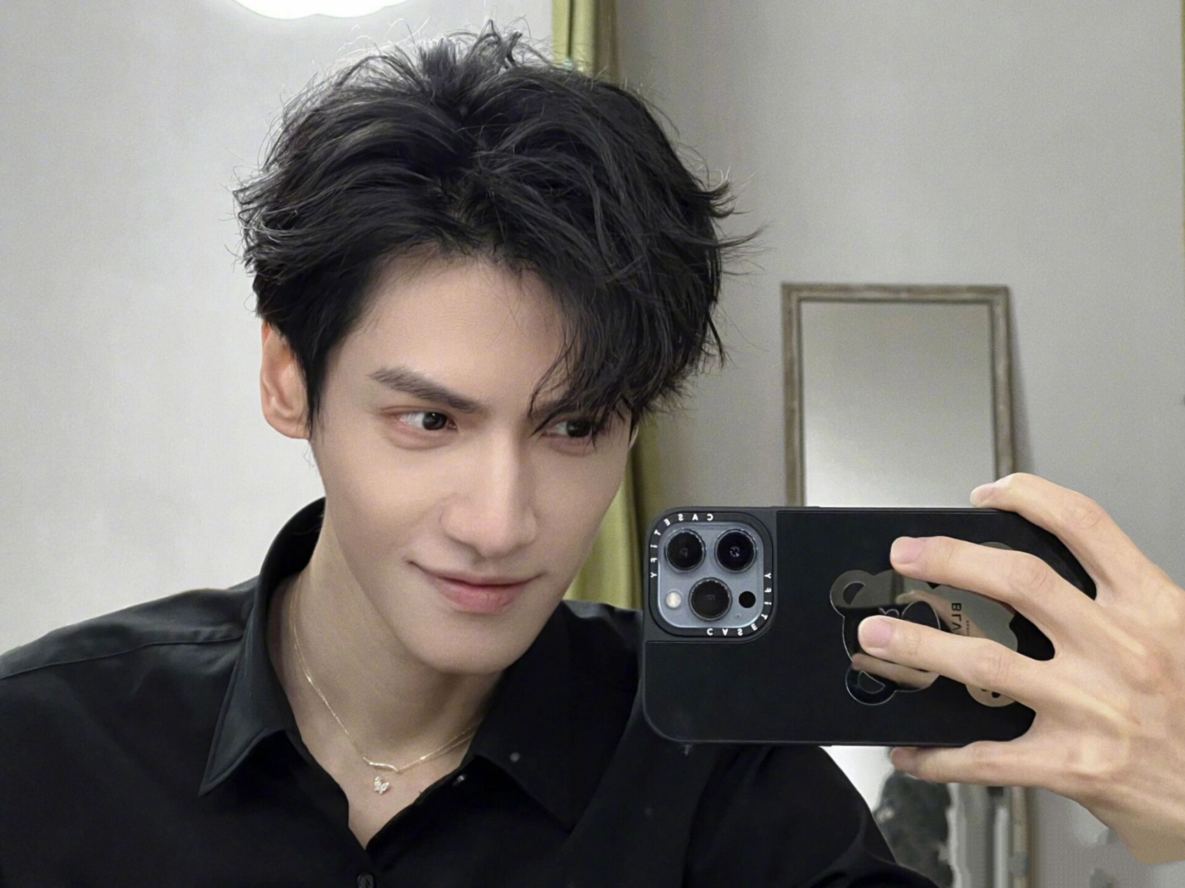 那些年罗云熙的对镜自拍