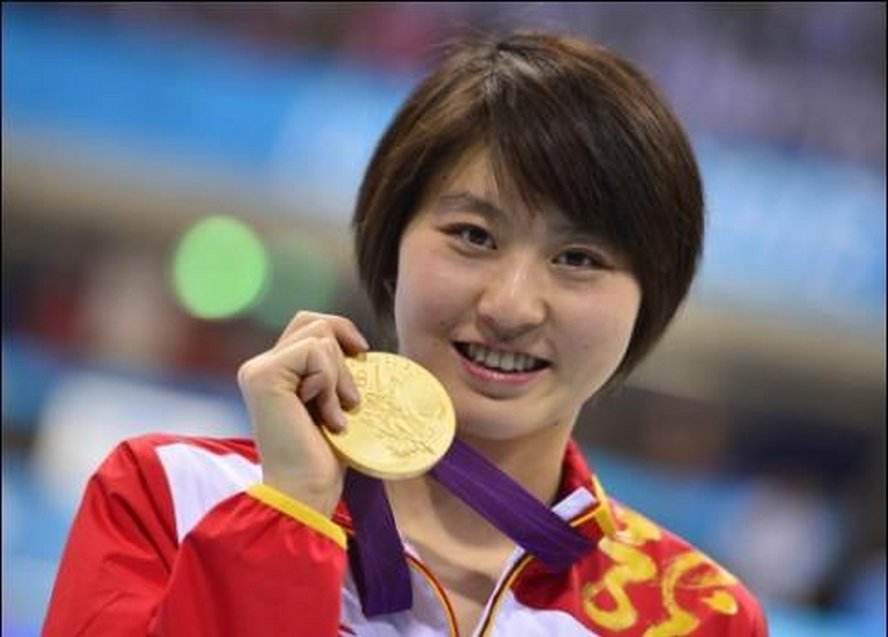 爆款练习生#乐靖宜 在1992年巴塞罗那奥运会上,乐靖宜作为新人在4*