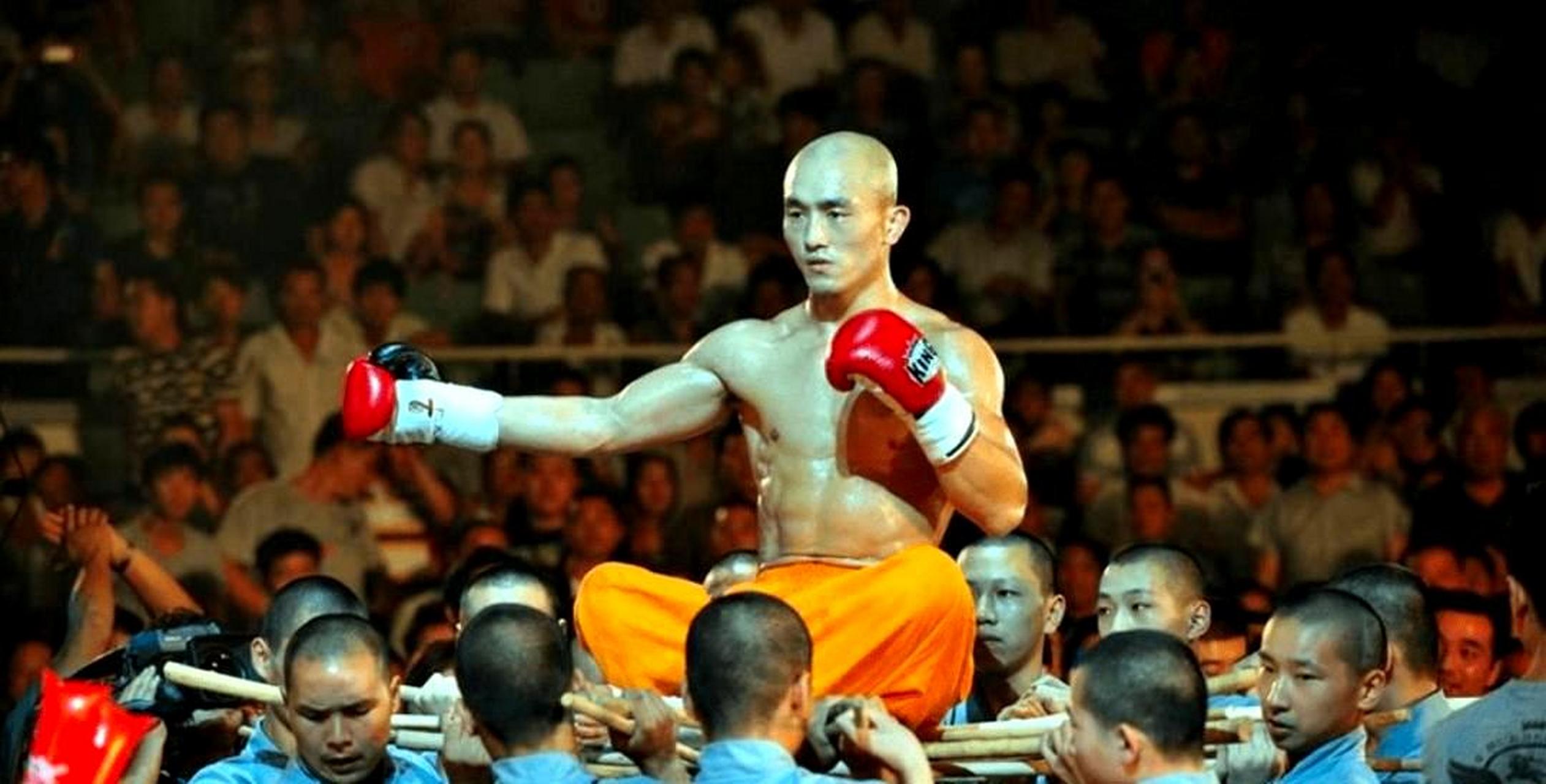 无法确定胜负,因为一龙可能会打败老了的泰森,但也有可能被泰森击败.