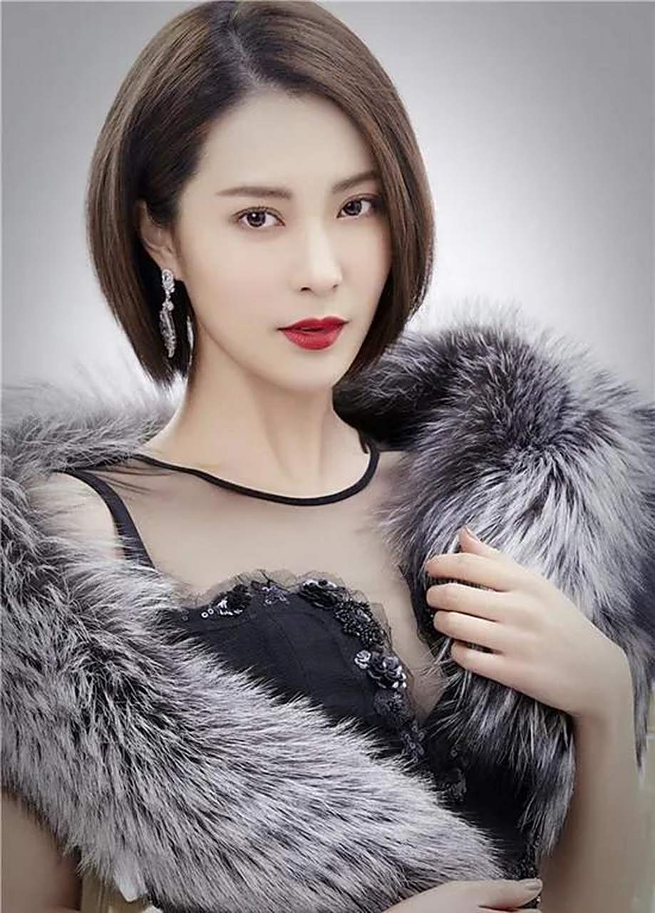 大美女胡然,身材丰满富足,性感妩媚,女人魅力无限