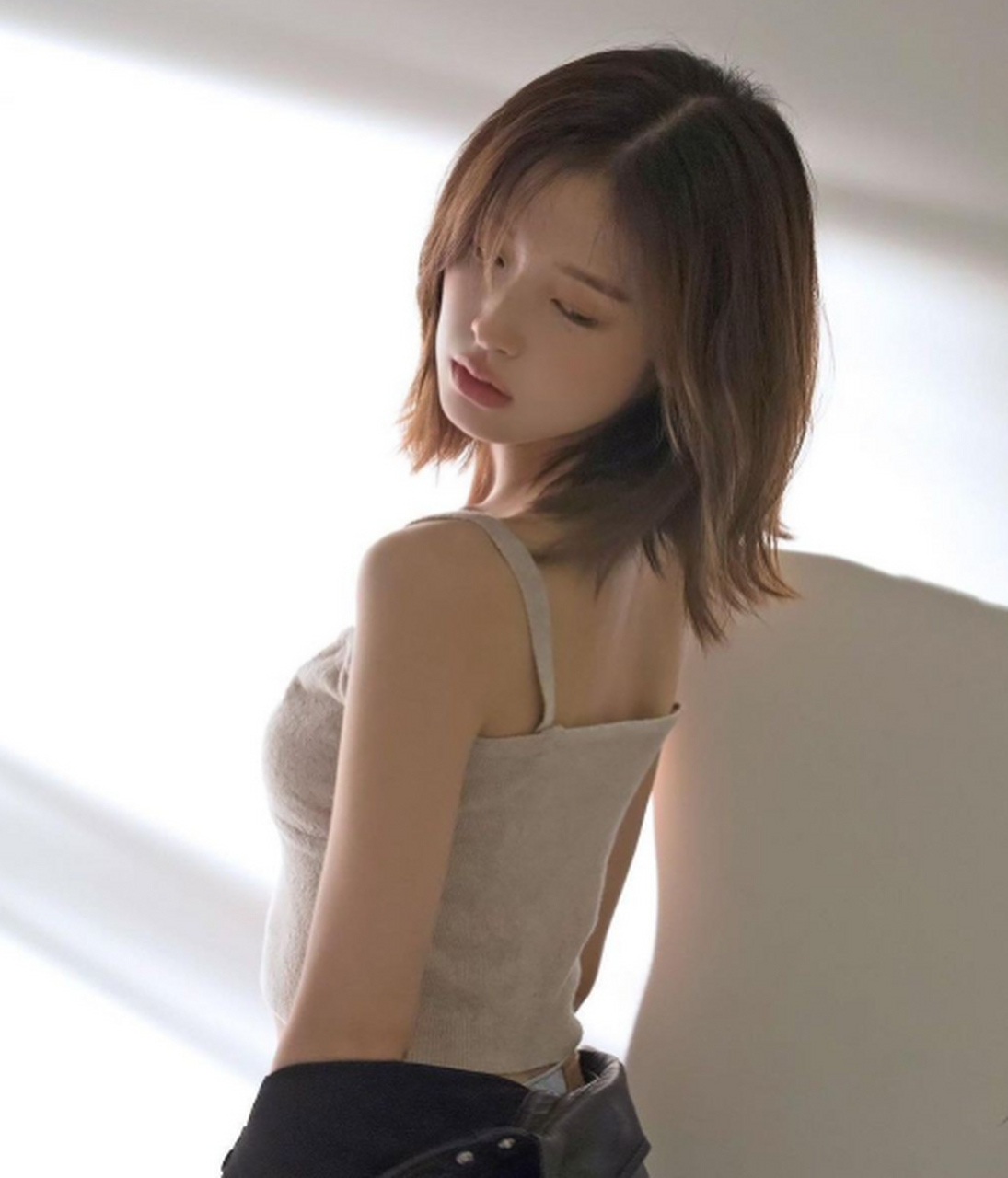 崔乂园arin短发造型太美,养成系美女,气质一绝!