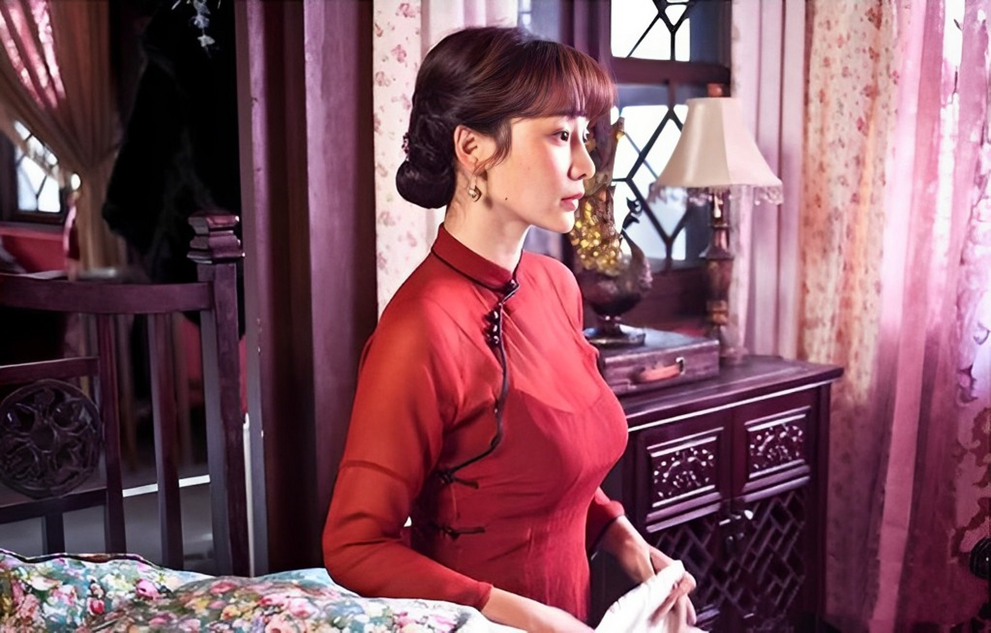 "这时,女儿张寿懿站了起来.