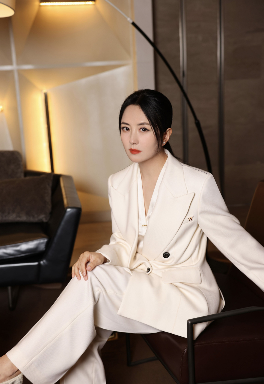 这才是国色天香花容月貌!  女神 杨童舒