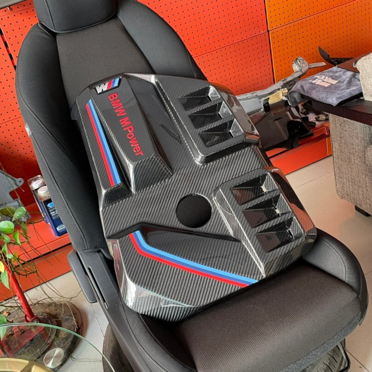 心情件就要漂亮的 宝马mpower引擎罩  对于bmw g8x宝马m2 m3 m4的车主