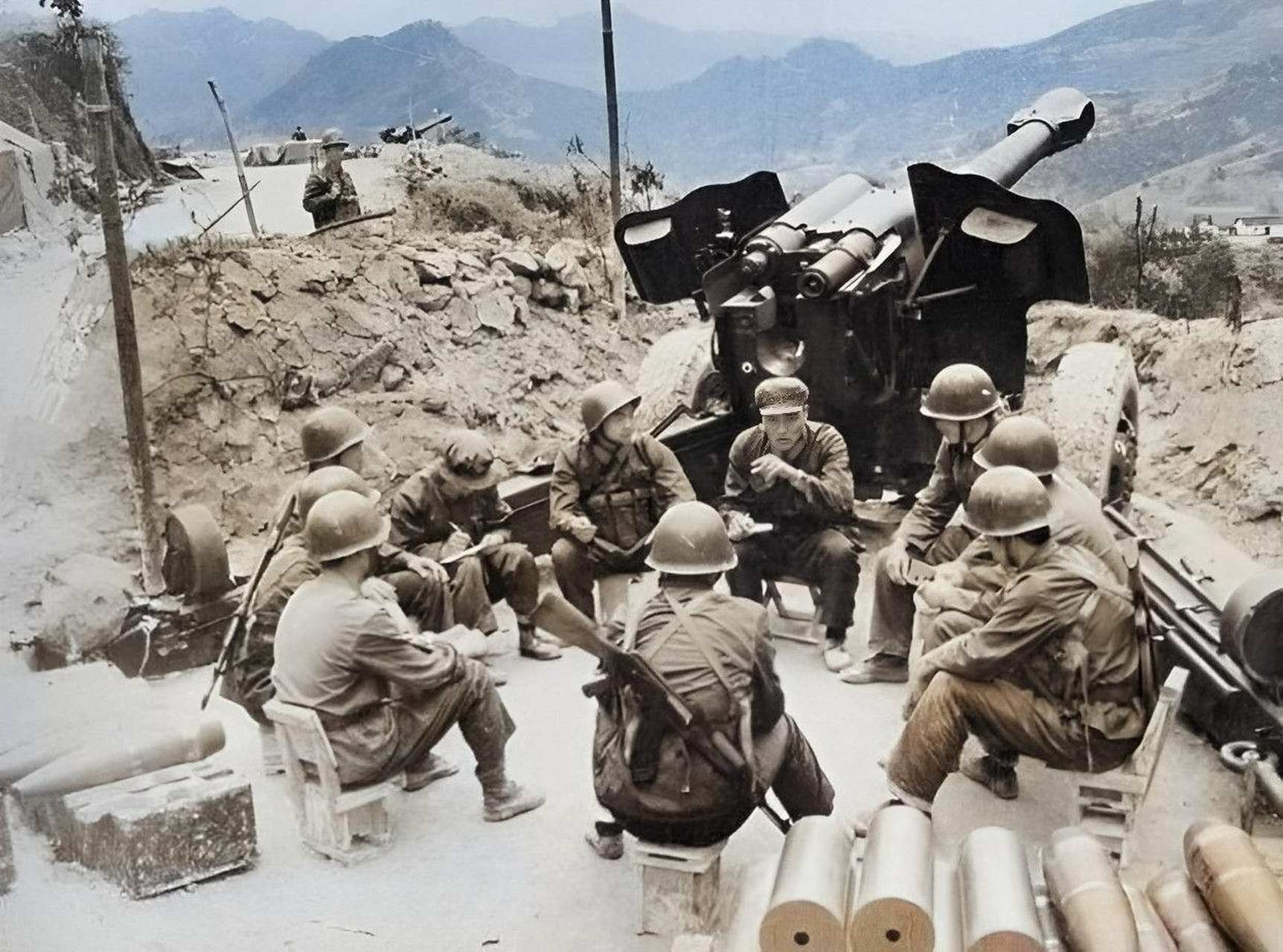 1979年谅山战役:两个小队误入越南阵地,花了30年才找到是谁救了他们