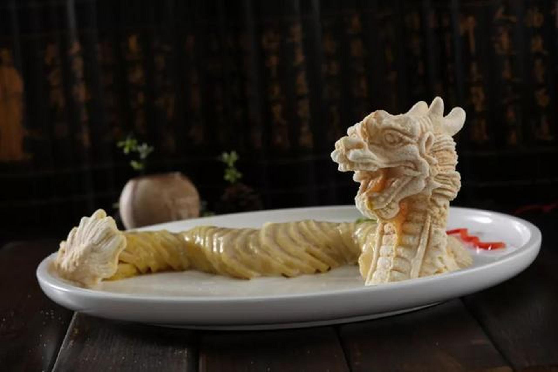 钟祥蟠龙菜,"山珍海味不须供,富水春香酒味浓.