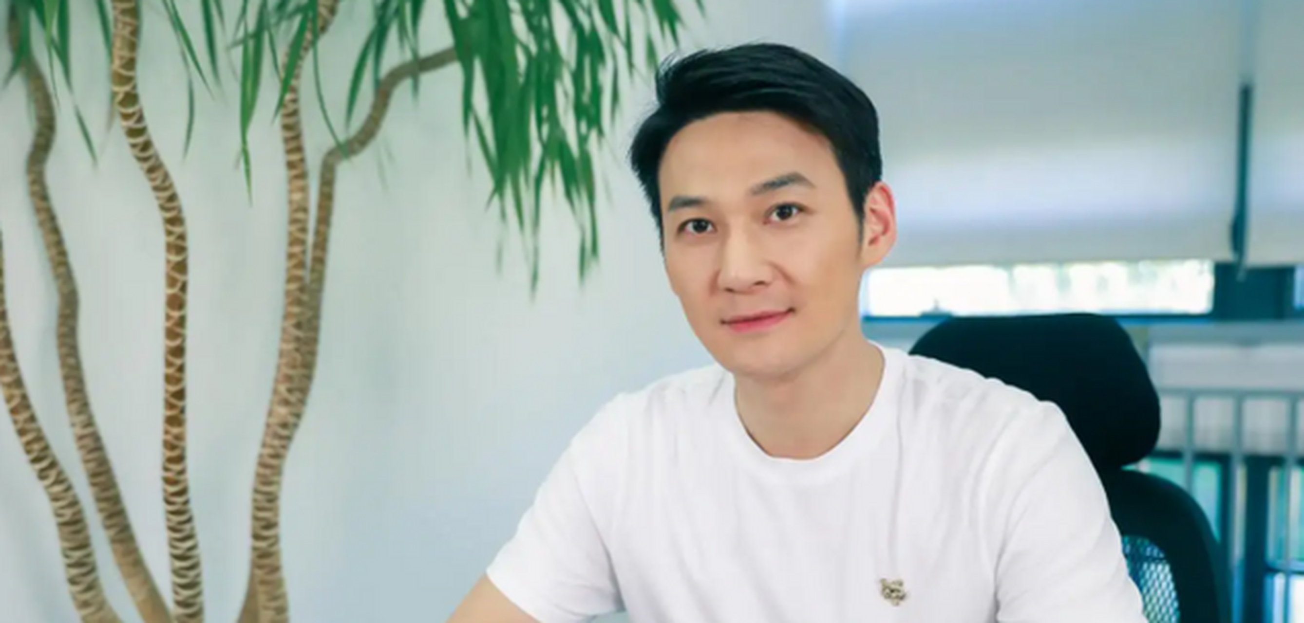 江卫国是江家长子,也是最受宠爱的孩子,江德福和安杰对他可以说是百依