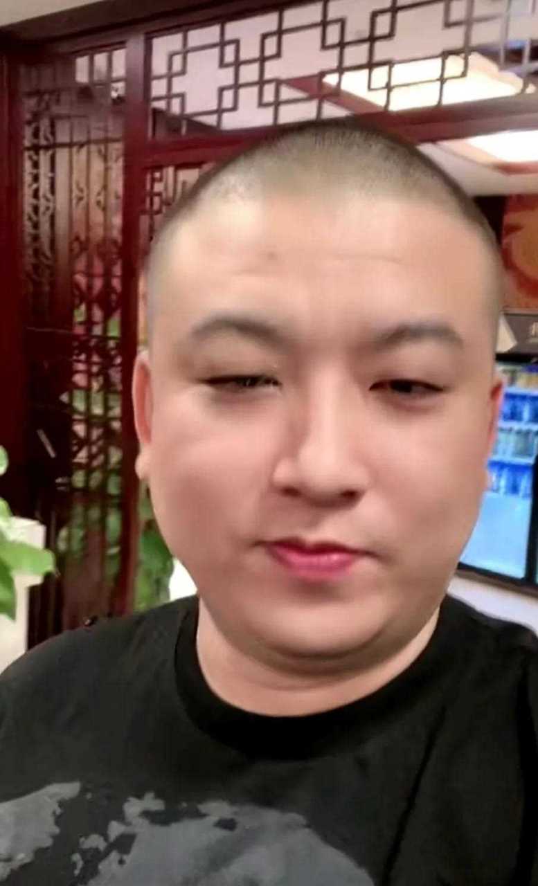 天津李四扎心黑粉,你的巅峰都没达到我的低谷你跟我比啥啊