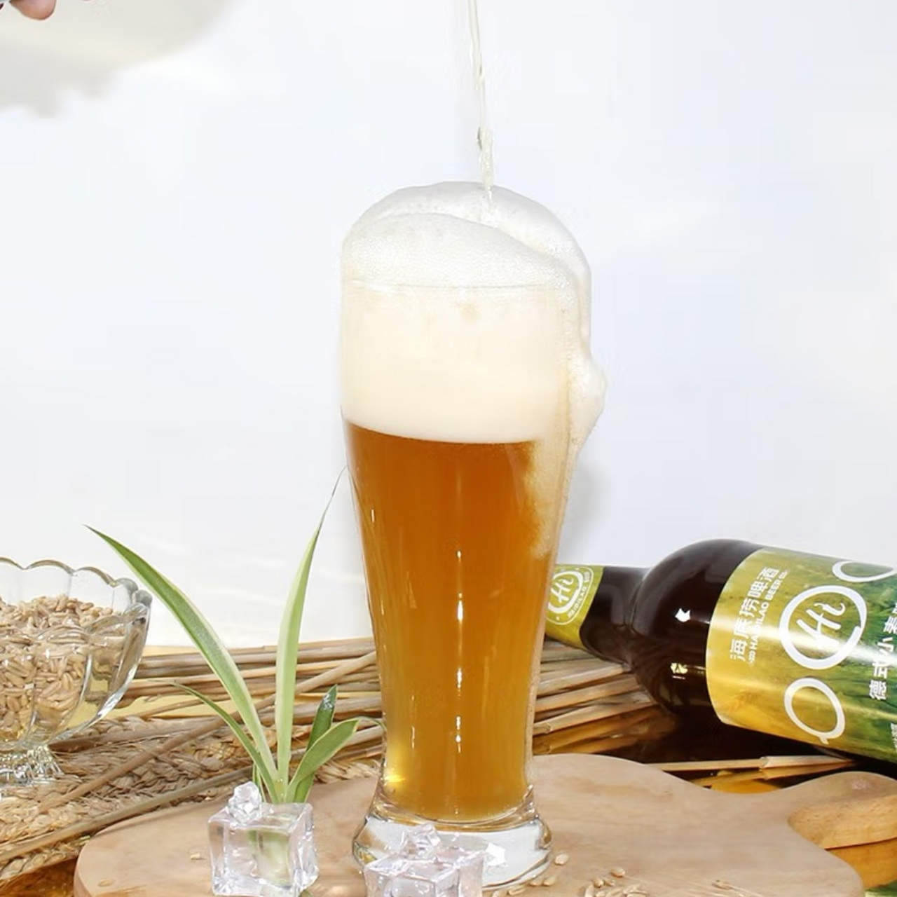 国产  我是一个啤酒爱好者90,最近尝试了海底捞的德式小麦精酿啤酒