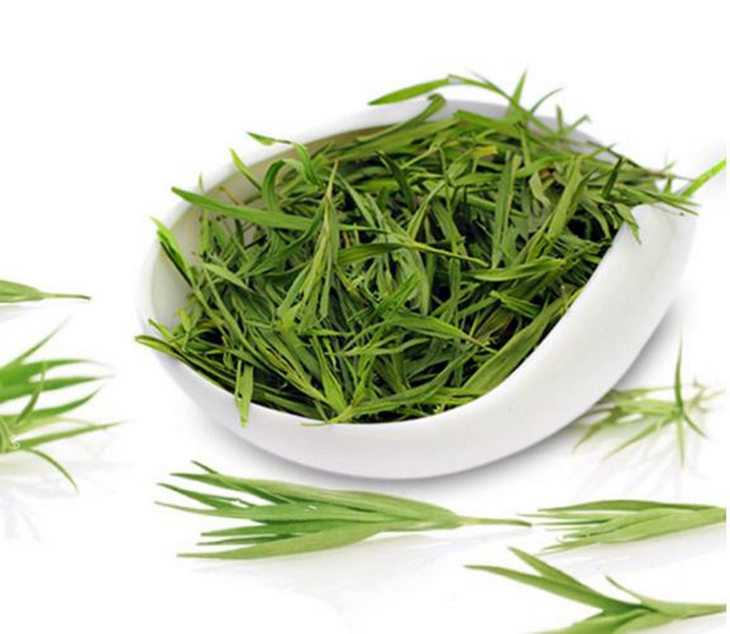 去心火方:莲心 淡竹叶 莲子心,淡竹叶,搭配成莲心竹叶茶,放入杯中