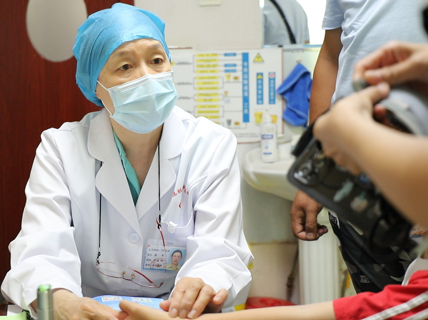 大家好,我是郑军,北京公立三甲医院儿科中医大夫,至今从事中医儿科