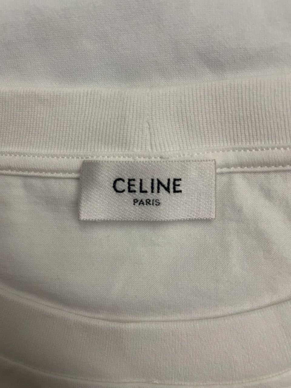 celine白色蓝字母logo短袖t恤 没想到3月份celine静悄悄就默默涨价了