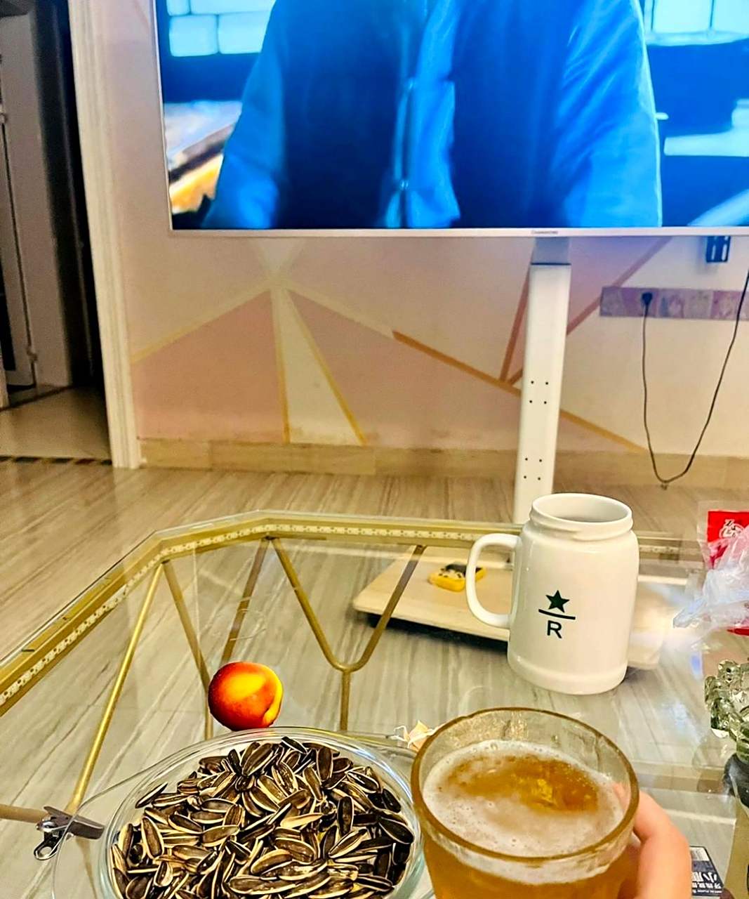 你们中有没有喜欢在家里喝酒的人的姐妹?