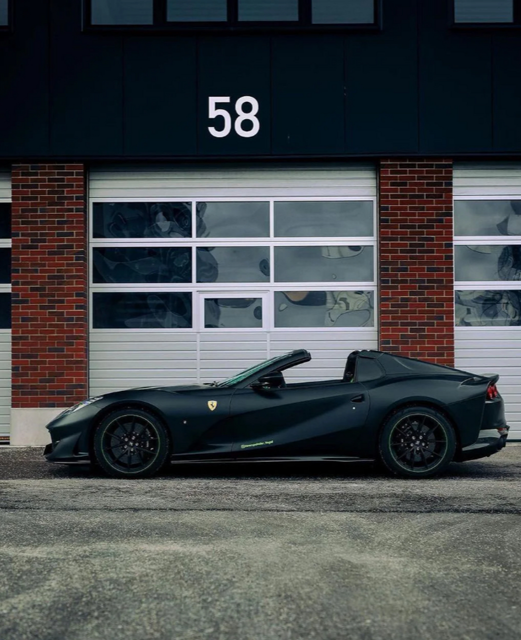 法拉利812gts,简直就是火箭级加速啊!