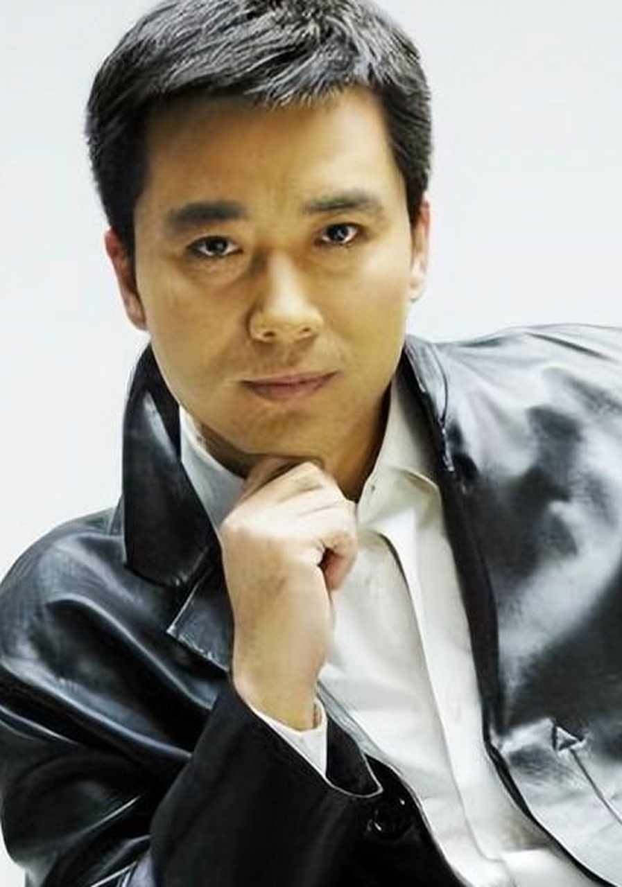 笑容最多的播音员,与妻子恩爱幸福,儿子成为他的骄傲 作为《新闻联播