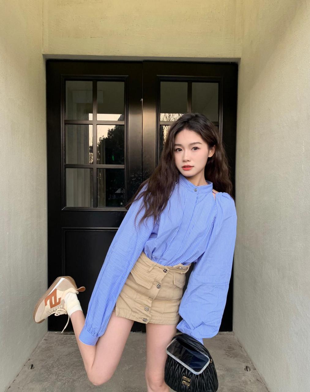 蓝色卡其色韩系舒服风格穿搭