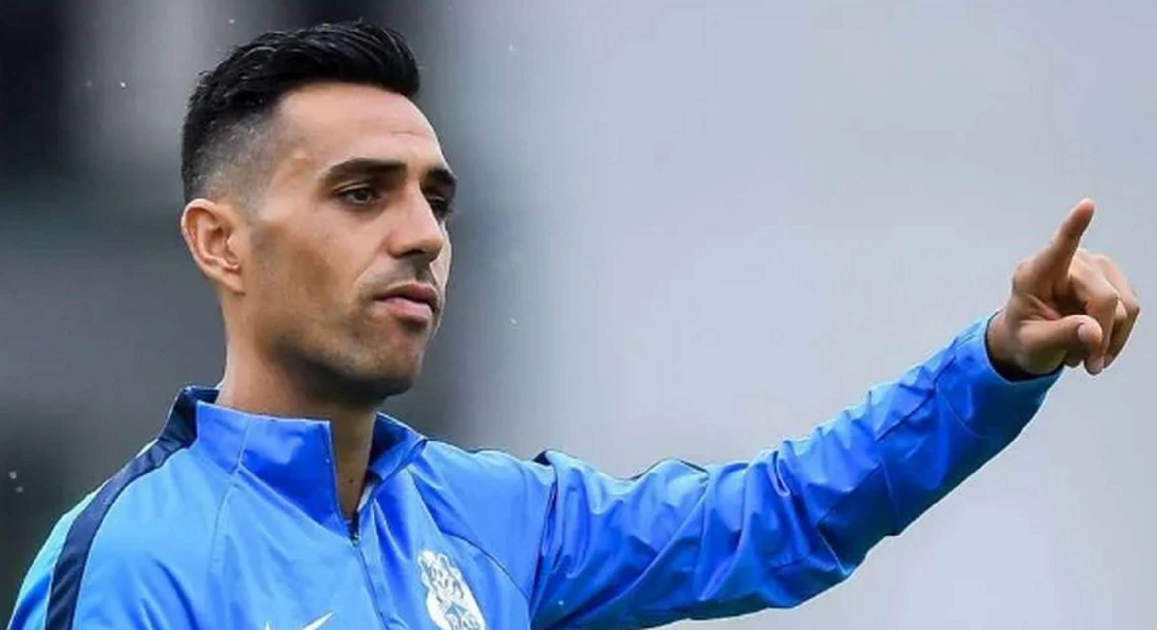 扎哈维:广州富力应该给我树雕像,退役我的球衣 据体育媒体《ynet》