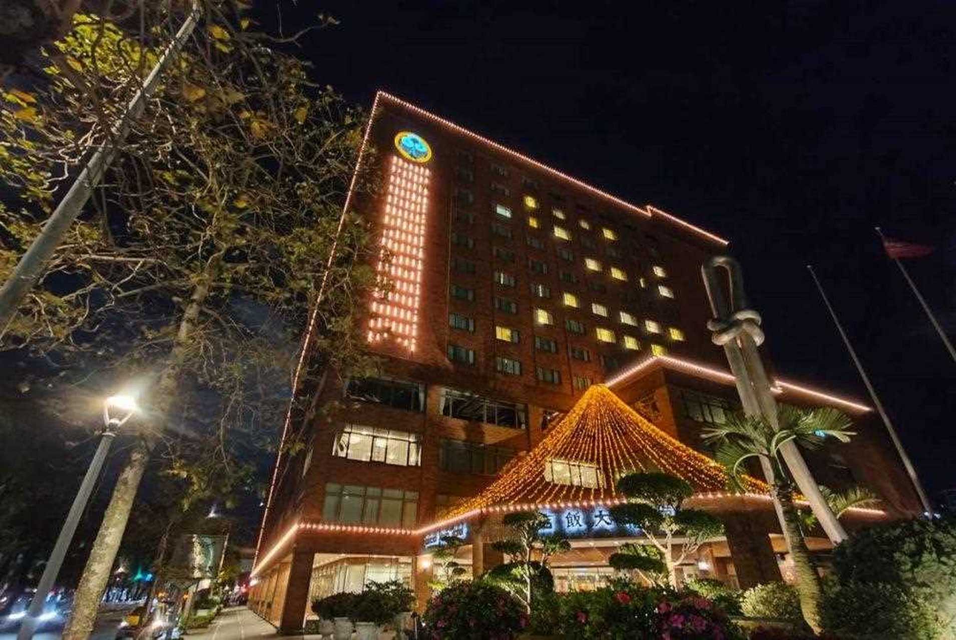 就是步行五分钟就可以到东区逛街啦 台北福华大饭店x全台威秀影城连手